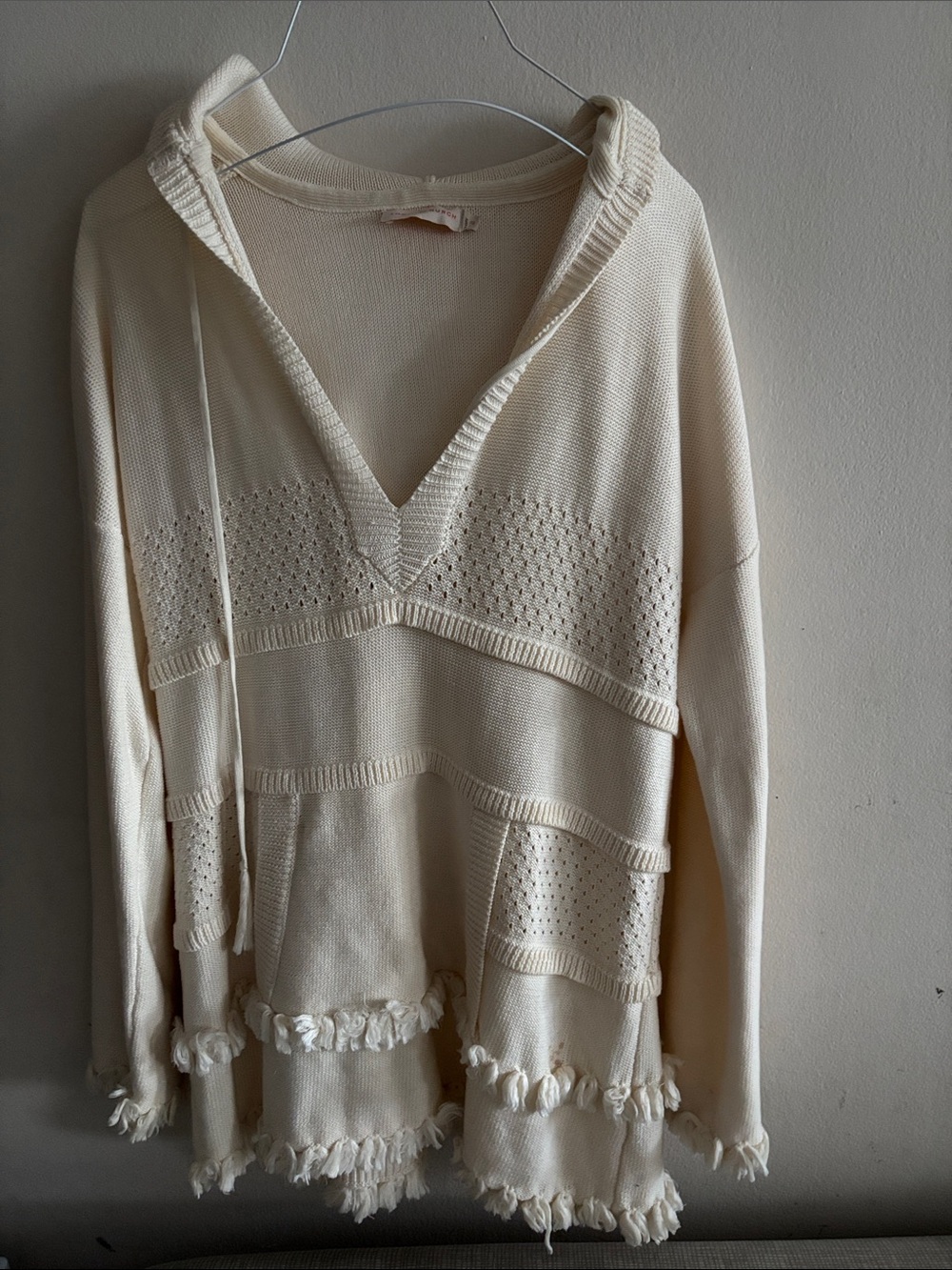 Tory Burch Cream V‑Neck Knit Hoodie with Fringe Hem and kangaroo pockets
